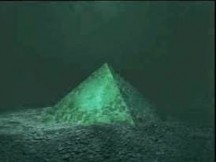 Τα μυστικά των πυραμίδων που βρίσκονται στο τρίγωνο των Βερμούδων κάτω απο το νερό