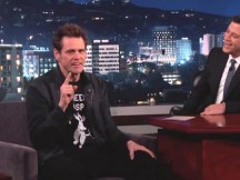 Ο Jim Carrey αποκάλυψε δημοσίως τα μυστικά των Illuminati κατά τη διάρκεια του τηλεοπτικού προγράμματος ABC!