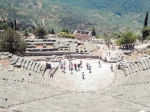 Ενα θαύμα ξεκινά τώρα: Το Αρχαίο Θέατρο Δελφών επιστρέφει!