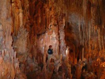 Σπήλαιο με μυκηναϊκά στην Κάρλα Μαγνησίας