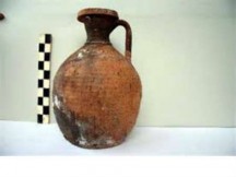 Στην Ελλάδα από τη Βρετανία έξι αρχαίες κεραμικές οινοχόες