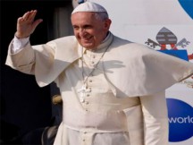Απίστευτο... Δείτε το σήμα που έχει το αεροπλάνο του Πάπα Φραγκίσκου... Γιατί άραγε; (Βίντεο)