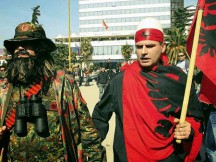 Τι ακριβώς ετοιμάζουν οι Αλβανοί και εμπλέκουν τους Αρβανίτες στην Ελλάδα;