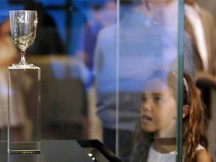 Στο Μουσείο της Ακρόπολης επιστρέφει το ασημένιο κύπελλο του Σπύρου Λούη