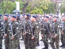 ΔΟΞΑ ΤΙΜΗ ΚΑΙ ΕΘΝΟΦΥΛΑΚΗ...!!! ΒΙΝΤΕΟ ΜΕ ΤΑ ΚΑΜΑΡΙΑ ΜΑΣ ΣΤΗΝ ΧΘΕΣΙΝΗ ΠΑΡΕΛΑΣΗ...!