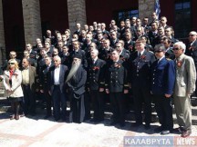 Συγκλονιστική κίνηση Ρώσου αξιωματικού κατά την επίσκεψη στα Καλάβρυτα
