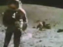 Ντοκουμέντο με UFO από τα αρχεία της NASA! Τι κρύβεται στη Σελήνη (Βίντεο, εικόνες)