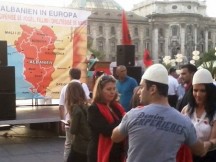 Νέες προκλήσεις αλβανών: Παρουσίασαν χάρτη της «Μεγάλης Αλβανίας» στο Μόναχο!