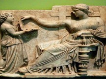 Είχαν οι αρχαίοι Έλληνες φορητούς υπολογιστές; Το μυστηριώδες γλυπτό σε μουσείο της Καλιφόρνια (Βίντεο)