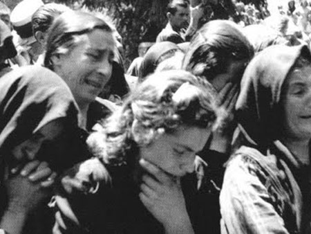 Φωτογραφίες ντοκουμέντο: 70 χρόνια από τη σφαγή των Καλαβρύτων (Βίντεο)