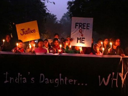 Ινδία: Απαγορεύτηκε ντοκιμαντέρ για τον ομαδικό βιασμό της φοιτήτριας