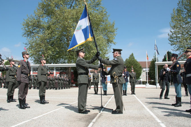 h_polemiki_simaia_tou_5ou_suntagmatos_paredo8i_sti_smy_eno_oi_spoudastes_calloun_ton_e8niko_amno_binteo-4 h_polemiki_simaia_tou_5ou_suntagmatos_paredo8i_sti_smy_eno_oi_spoudastes_calloun_ton_e8niko_amno_binteo-4.jpg