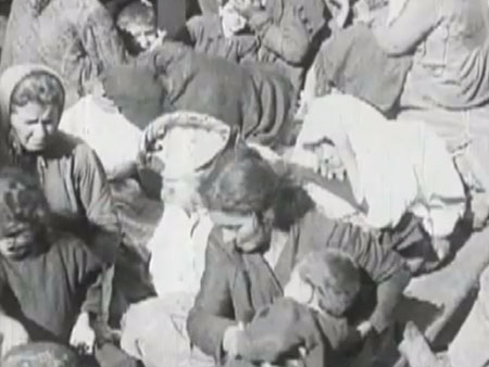 Όταν οι Τούρκοι «σφάζαν τους Έλληνες» στη Σμύρνη (Βίντεο)