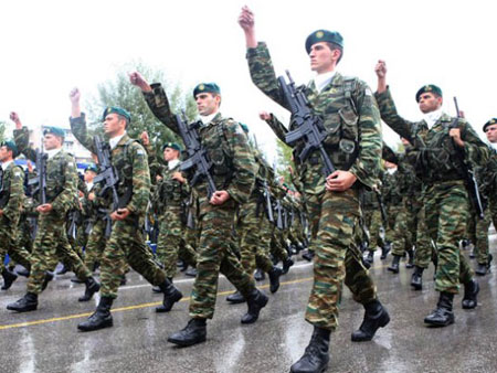 Έπαθαν πλάκα με την στρατιωτική παρέλαση οι Γερμανοί! Γιατί την χαρακτηρίζουν ως “τεράστιο θέαμα”;;;