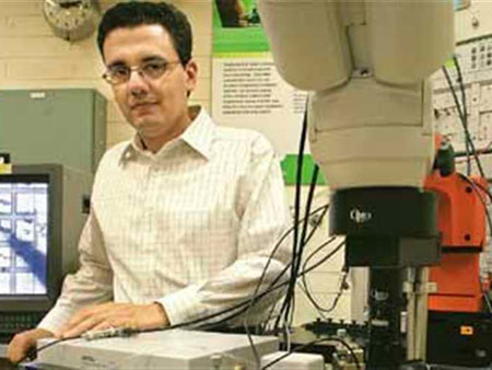 Αυστραλιανή εφημερίδα ανακήρυξε ομογενή καθηγητή νανοτεχνολογίας ως τον άνθρωπο της χρονιάς!