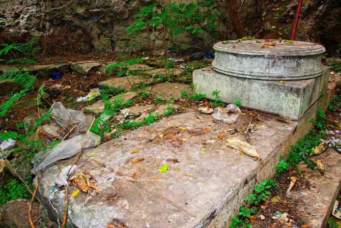 o_krummenos_naos_tis_afroditis_sti_8essaloniki-4 o_krummenos_naos_tis_afroditis_sti_8essaloniki-4.jpg