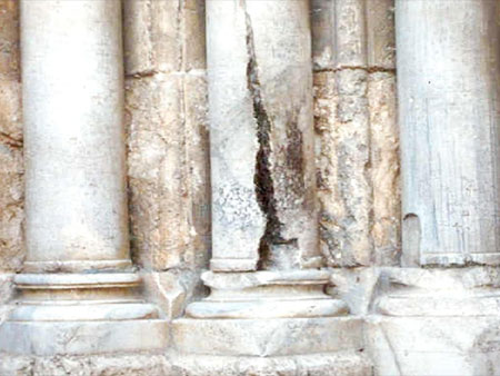 Άγιον Φως: Το θαυμαστό γεγονός του 1547 μ.Χριστόν