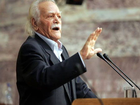 Απίστευτο βίντεο: Ο Γλέζος είπε από το βήμα της Βουλής οτι οι Αρβανίτες δεν είναι Έλληνες!