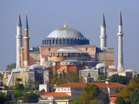 Μαρτυρία τούρκου επισκέπτη: "Στην τουρκία έχουμε μια μεγάλη εκκλησιά, την Αγιά Σοφιά"!