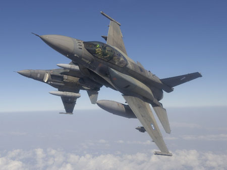 Υπέρπτηση 6 τουρκικών μαχητικών F-16 πάνω από τους Φούρνους! "Τραβάει το σχοινί" η Άγκυρα...