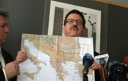 o_fouxtel_parousiase_xarti_stin_kefalogianni_me_ta_skopia_os_amakedoniaa3 o_fouxtel_parousiase_xarti_stin_kefalogianni_me_ta_skopia_os_amakedoniaa3.jpg