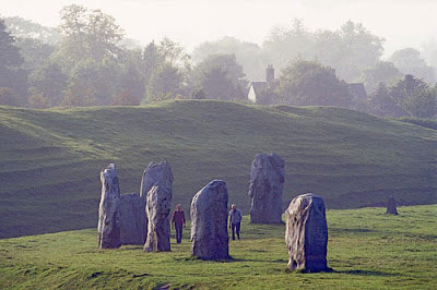 avebury-topos-mystiriakis-latreias-09.jpg